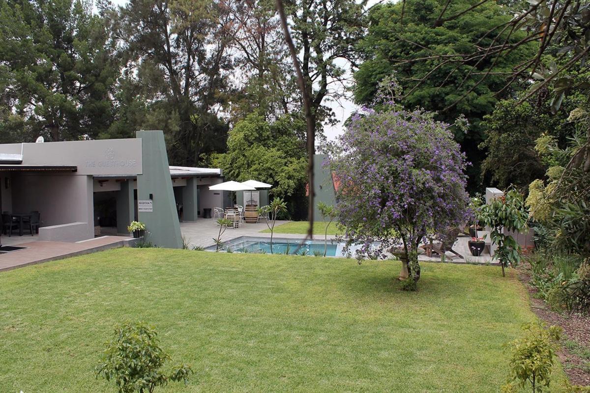 The Guesthouse 6 On Vrede Johannesburg Buitenkant foto