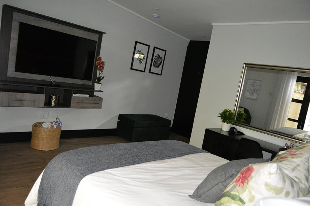 The Guesthouse 6 On Vrede Johannesburg Buitenkant foto